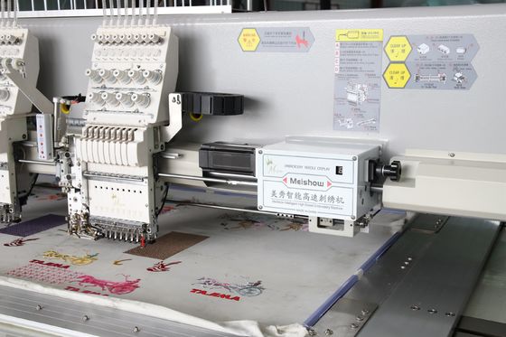 220V 380V ट्विन सेक्विन हाई स्पीड कढ़ाई मशीन 9 सुई 20 सिर