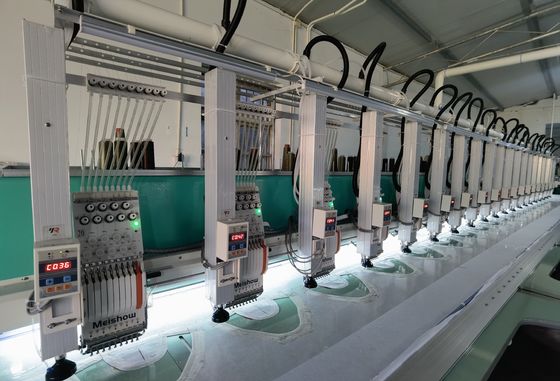40W-80W लेजर कटिंग कढ़ाई मशीन 20 सिर के लिए 2 परतें कपड़े काटना