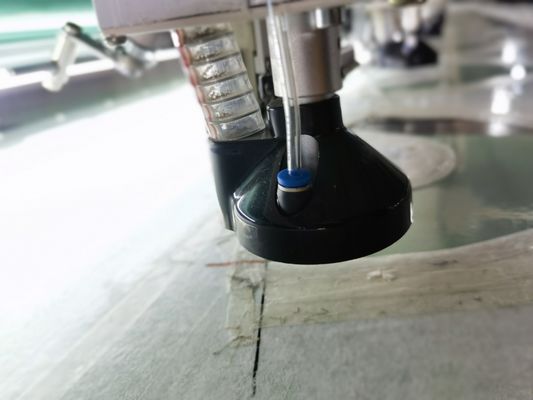 40W-80W लेजर कटिंग कढ़ाई मशीन 20 सिर के लिए 2 परतें कपड़े काटना